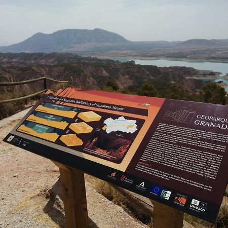 Apartamentos Rurales Mirador Del Negratin Cuevas del Campo エクステリア 写真