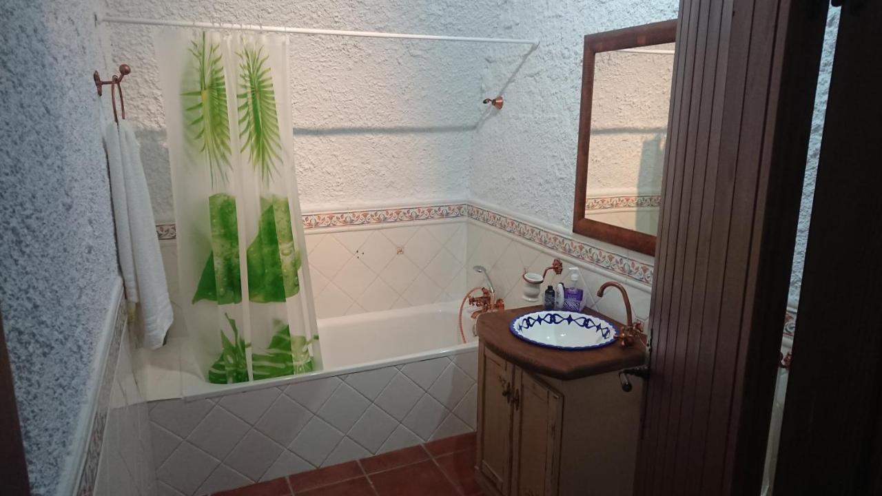 Apartamentos Rurales Mirador Del Negratin Cuevas del Campo エクステリア 写真