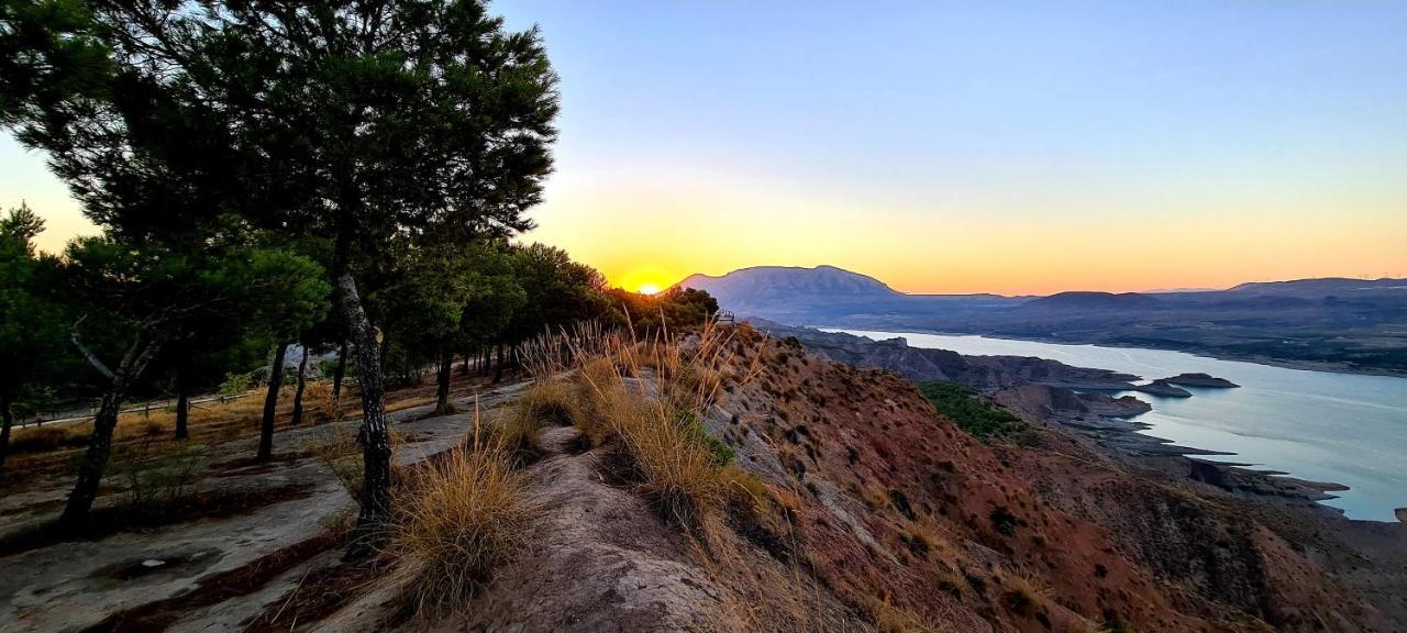 Apartamentos Rurales Mirador Del Negratin Cuevas del Campo エクステリア 写真
